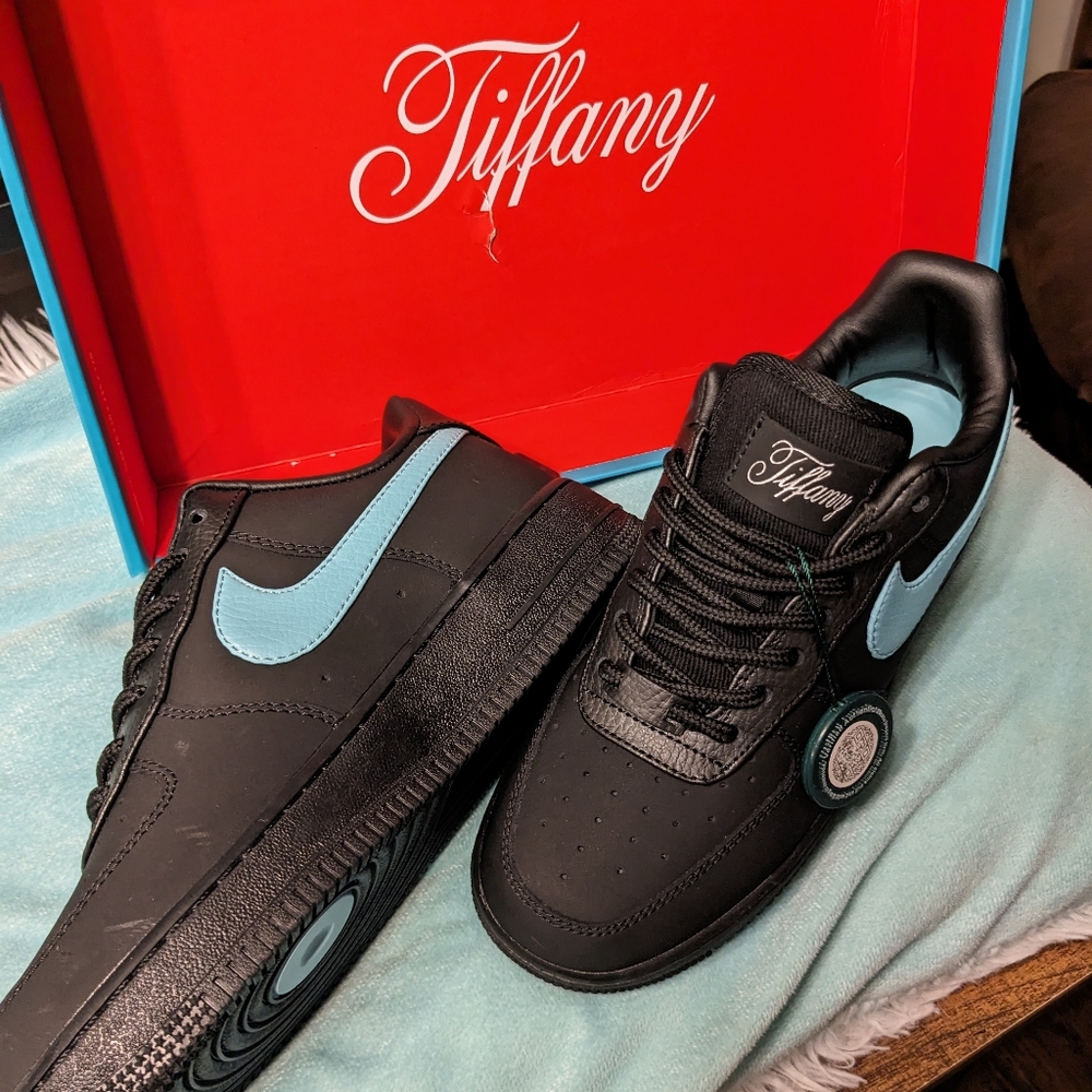 Tiffany & Co. Nike Air Force 1.
